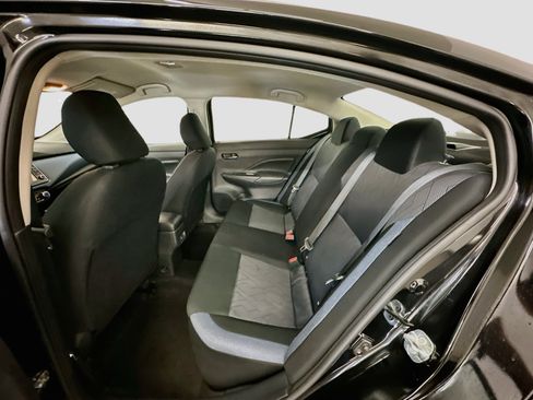 Used 2025 Nissan Versa SV FWD image 28