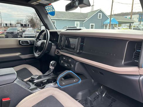 Used 2022 Ford Bronco Wildtrak image 17