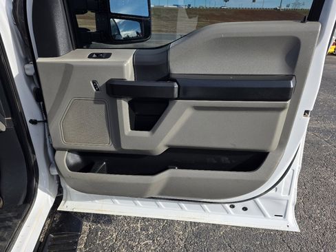 Used 2022 Ford F250 XL w/ Power Equipment Group image 16