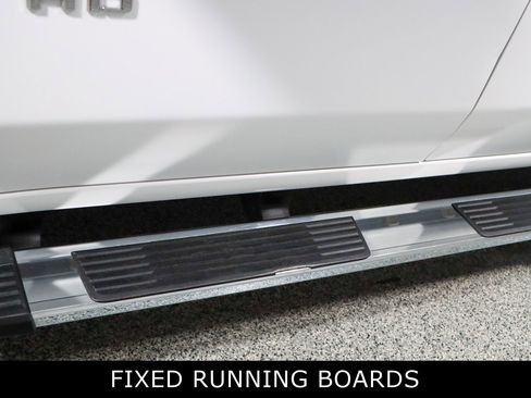 Used 2024 Chevrolet Silverado 2500 Custom image 12