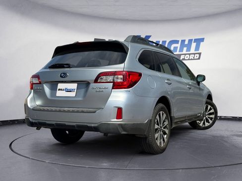Used 2015 Subaru Outback 3.6R Limited image 5
