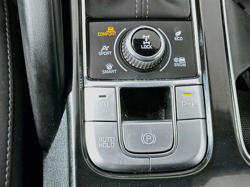 Used 2025 Kia Telluride S AWD/4WD image 26
