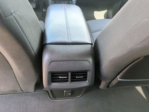 Used 2022 GMC Terrain SLE w/ Driver Convenience Package image 37