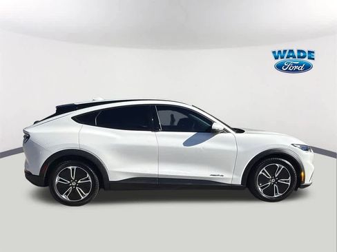 Used 2022 Ford Mustang Mach-E Select image 4