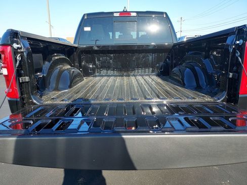New 2026 RAM 1500 Laramie AWD/4WD image 30
