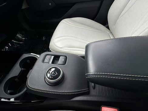 Used 2021 Ford Mustang Mach-E Premium AWD/4WD image 19