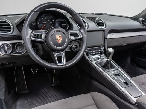 Used 2023 Porsche 718 Boxster GTS RWD image 14