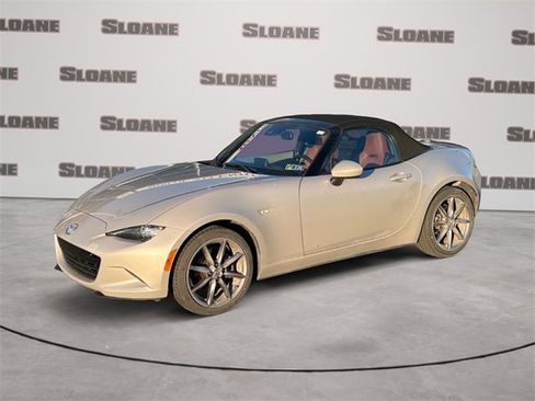 Used 2022 MAZDA MX-5 Miata Grand Touring image 1