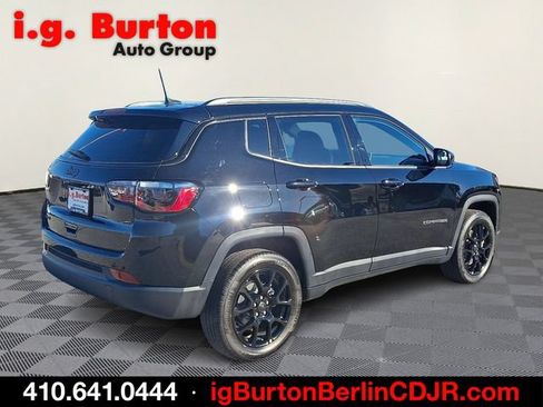 New 2026 Jeep Compass Latitude AWD/4WD image 4