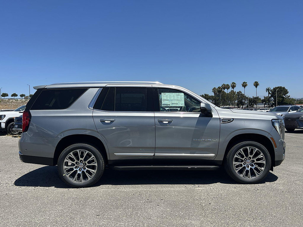New 2026 GMC Yukon Denali w/ Advanced Technology Package RWD image 2