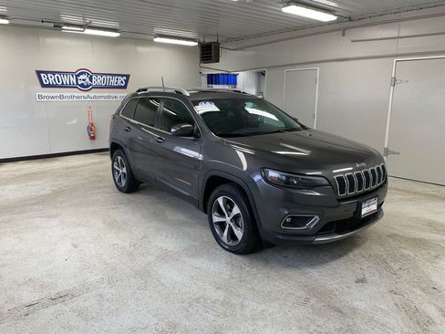 Used 2019 Jeep Cherokee Limited w/ Technology Group AWD/4WD image 10