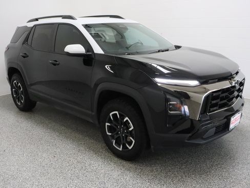 Used 2025 Chevrolet Equinox ACTIV FWD image 4
