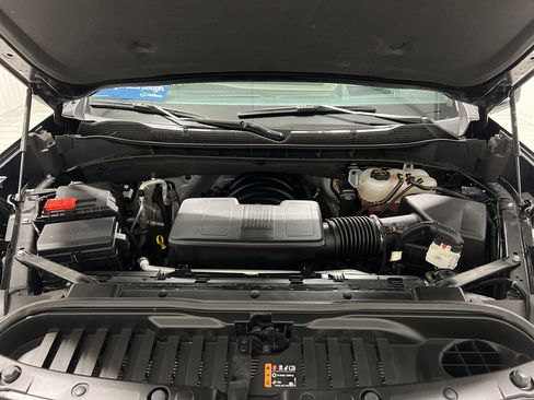 Used 2024 Chevrolet Silverado 1500 ZR2 w/ Technology Package image 28