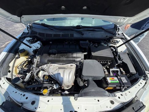 Used 2011 Toyota Camry LE FWD image 23