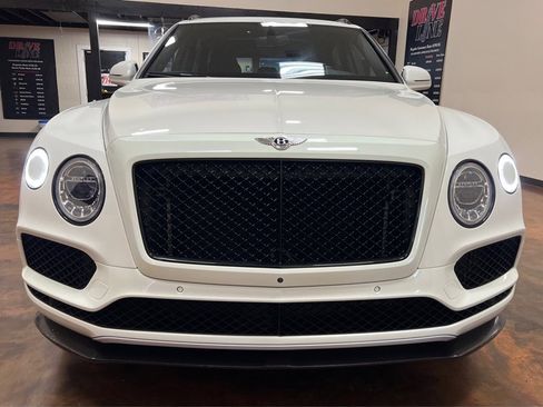 Used 2019 Bentley Bentayga AWD/4WD image 5