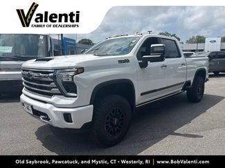 Used 2025 Chevrolet Silverado 2500 High Country w/ High Country Premium Package AWD/4WD video 1