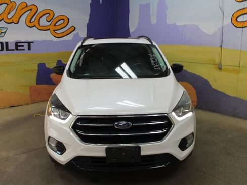 Used 2017 Ford Escape SE w/ Equipment Group 201A FWD image 3