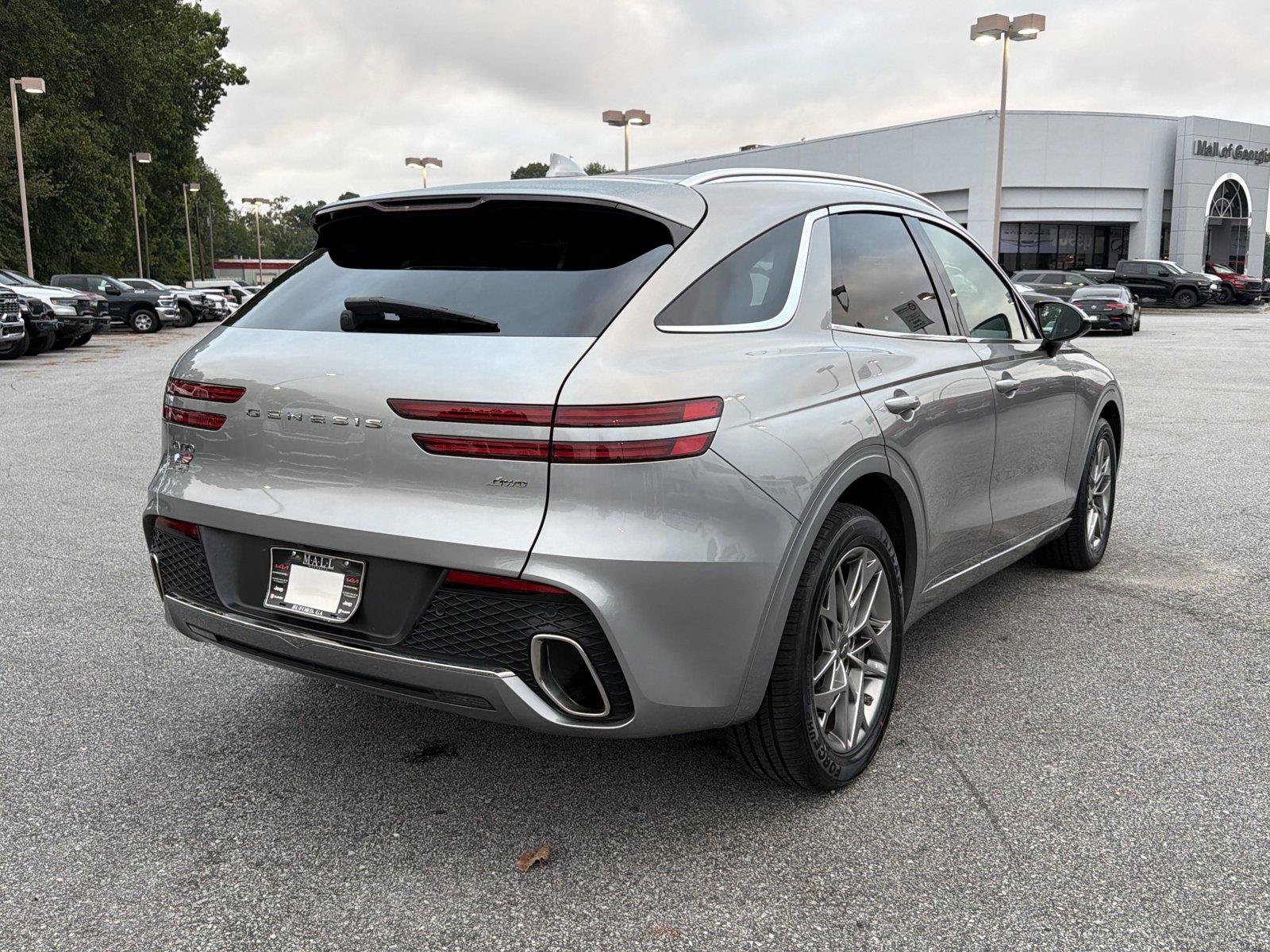 Used 2025 Genesis GV70 2.5T AWD/4WD image 5