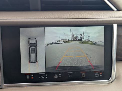 Used 2023 GMC Yukon XL Denali w/ Denali Reserve Package image 25