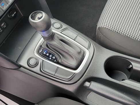 Certified 2021 Hyundai Kona SE AWD/4WD image 20