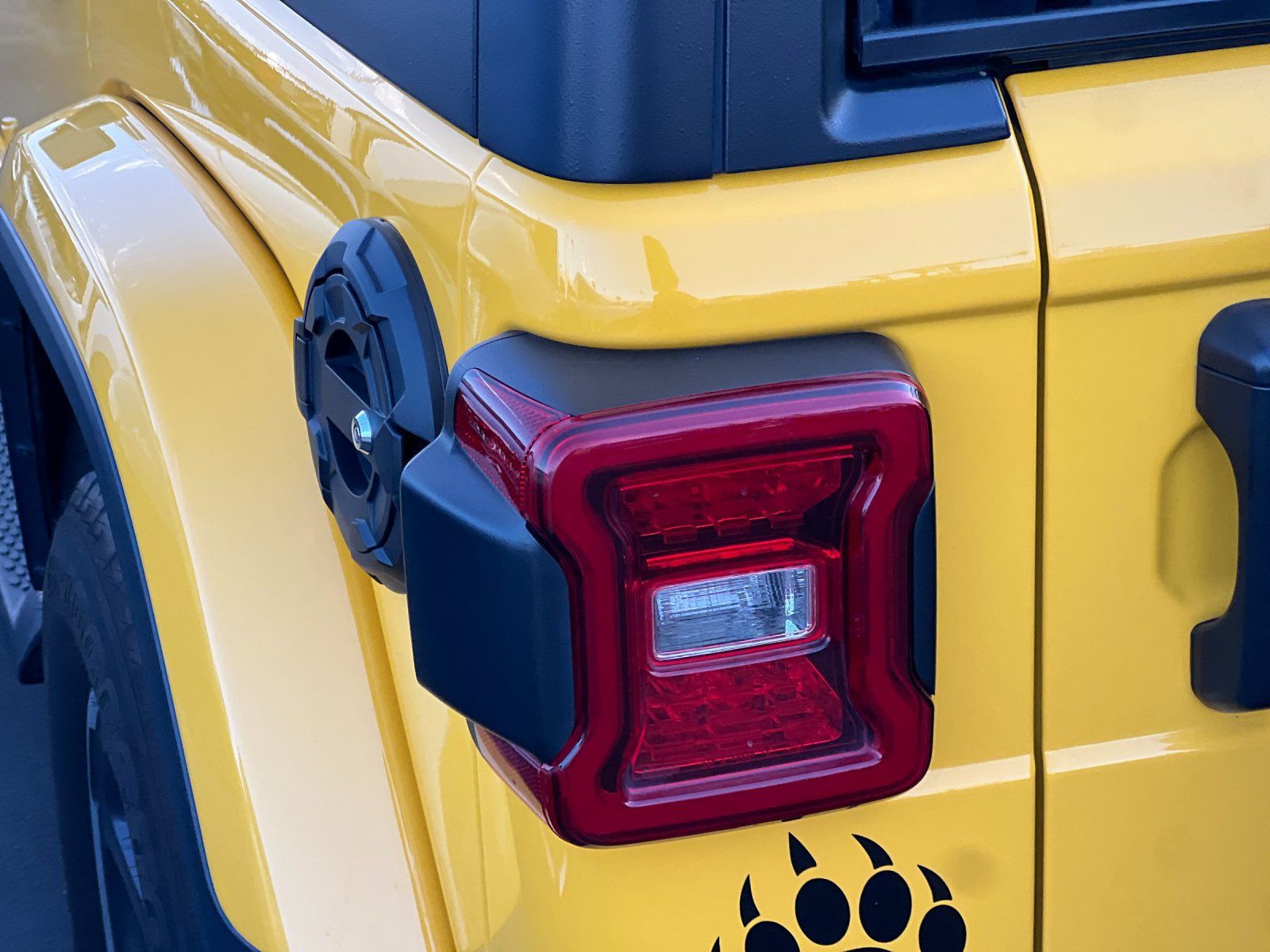 Used 2021 Jeep Wrangler Unlimited Sport AWD/4WD image 26