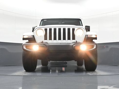 Used 2023 Jeep Wrangler Unlimited Sahara AWD/4WD image 20