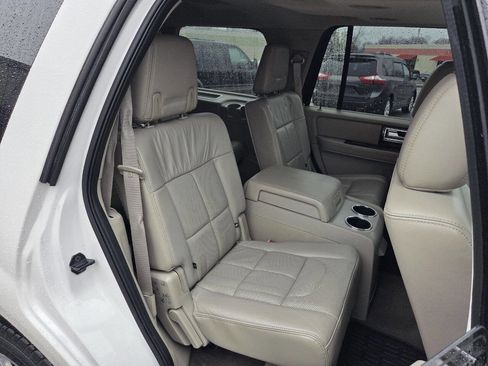 Used 2013 Lincoln Navigator 4WD w/ HD Trailer Tow Pkg image 14