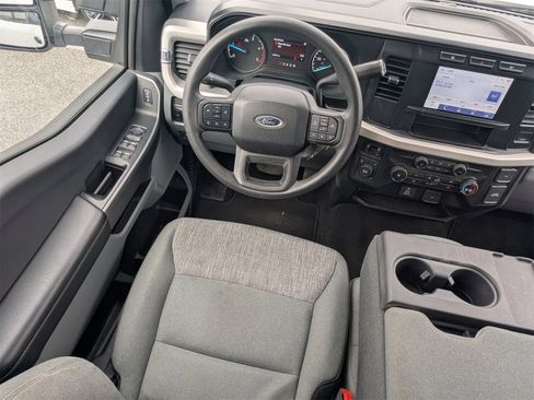 Used 2024 Ford F250 XLT image 17