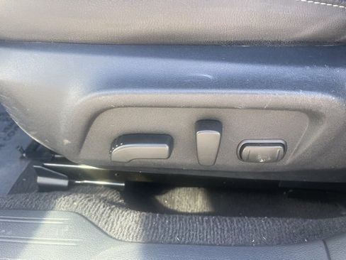 Used 2019 Subaru Outback 2.5i Limited image 19