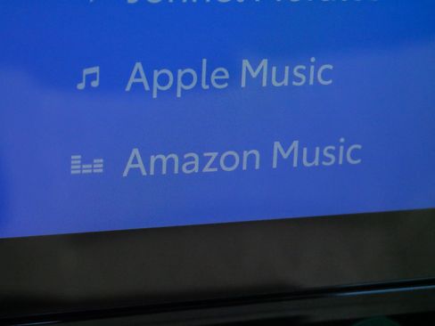 Certified 2025 Toyota Corolla LE image 28