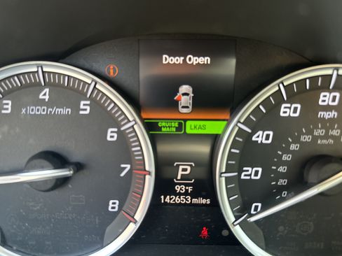Used 2015 Acura TLX V6 w/ Technology Package FWD image 11