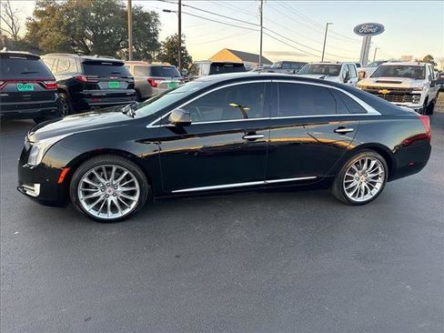 Used 2014 Cadillac XTS Platinum image 11