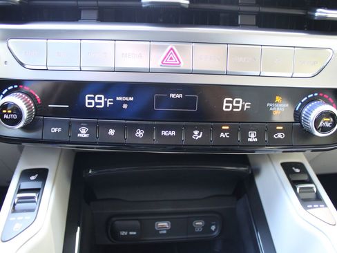 New 2025 Kia Telluride EX image 41