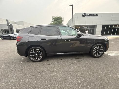 Used 2025 BMW X3 xDrive30i AWD/4WD image 6