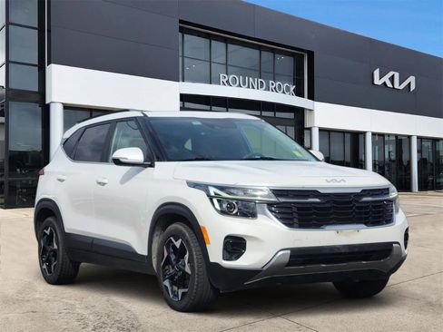 Certified 2024 Kia Seltos EX image 3