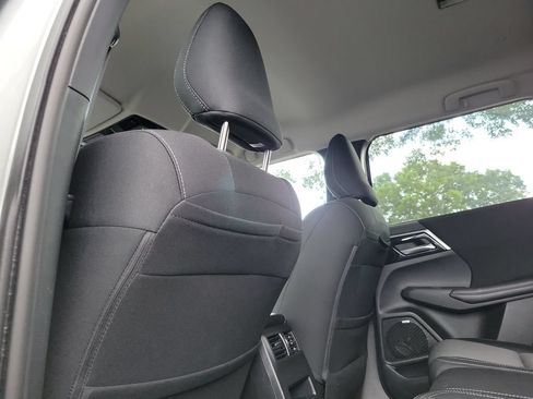 Used 2026 Mitsubishi Outlander ES FWD image 13