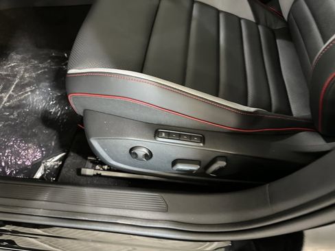 New 2025 Volkswagen GTI SE image 16