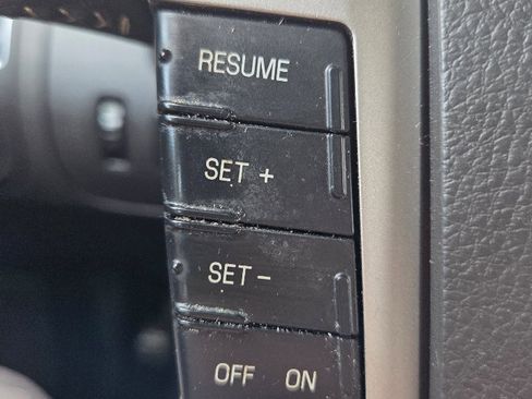 Used 2011 Ford Flex Limited w/ Class III Trailer Tow Pkg image 18