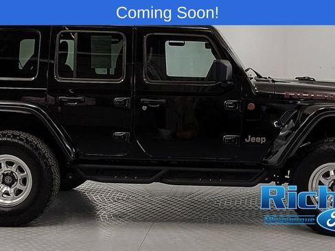 Used 2025 Jeep Wrangler Unlimited Rubicon AWD/4WD image 2