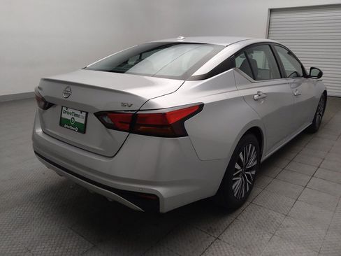 Used 2023 Nissan Altima 2.5 SV FWD image 9