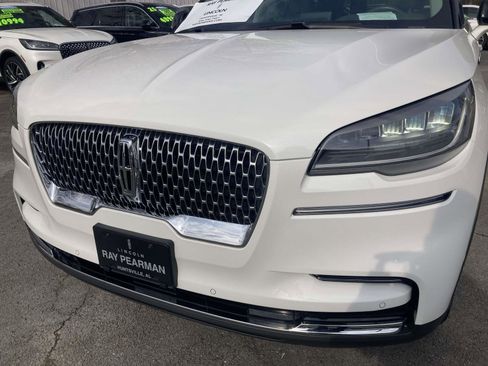 Certified 2022 Lincoln Aviator Reserve w/ Elements Package Plus image 10