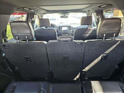 Used 2020 Ford Expedition XLT image 34