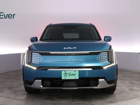 Used 2024 Kia EV9 Land AWD/4WD image 12