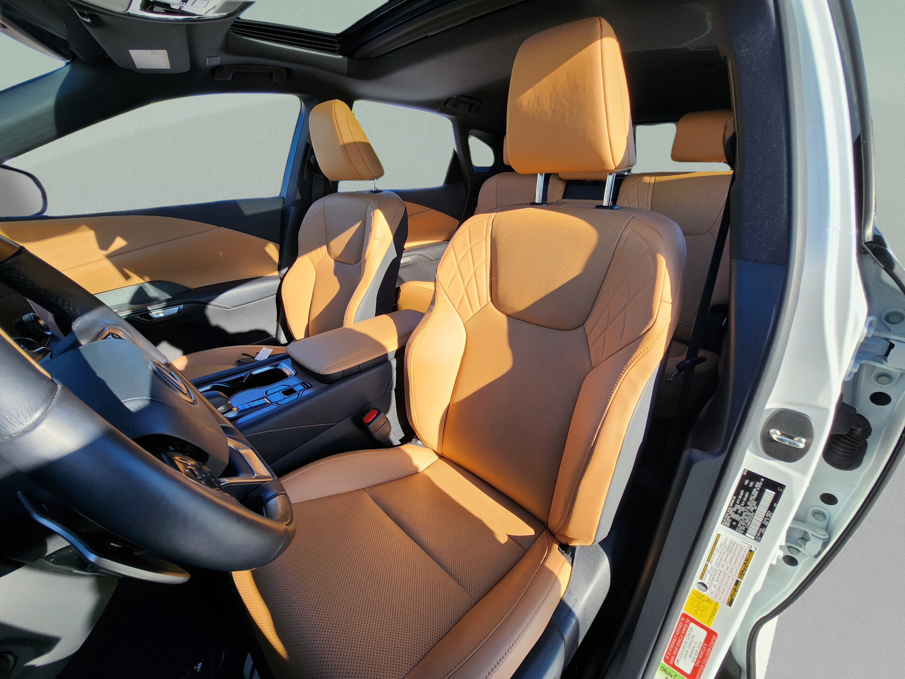 Used 2025 Lexus RX 350 Premium w/ Accessory Package (Z1) FWD image 18