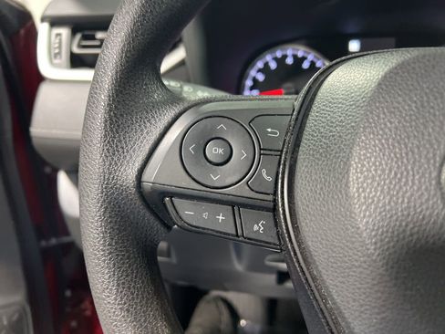 Used 2022 Toyota RAV4 LE image 20