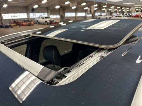 Used 2021 Hyundai Palisade Calligraphy image 13