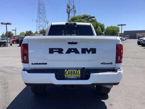 New 2026 RAM 2500 Laramie w/ Night Edition AWD/4WD image 31