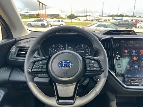 Used 2025 Subaru Ascent Bronze Edition w/ Onyx Package AWD/4WD image 16