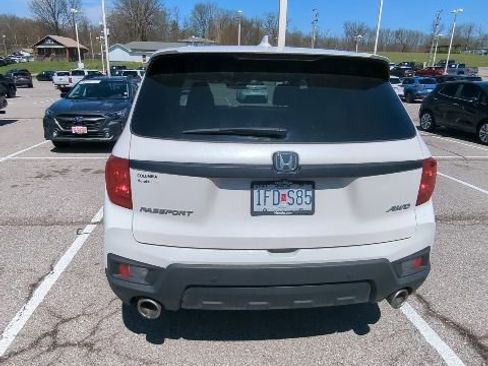 Used 2023 Honda Passport EX-L image 6