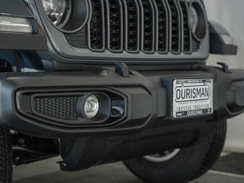 New 2026 Jeep Gladiator Sport image 10